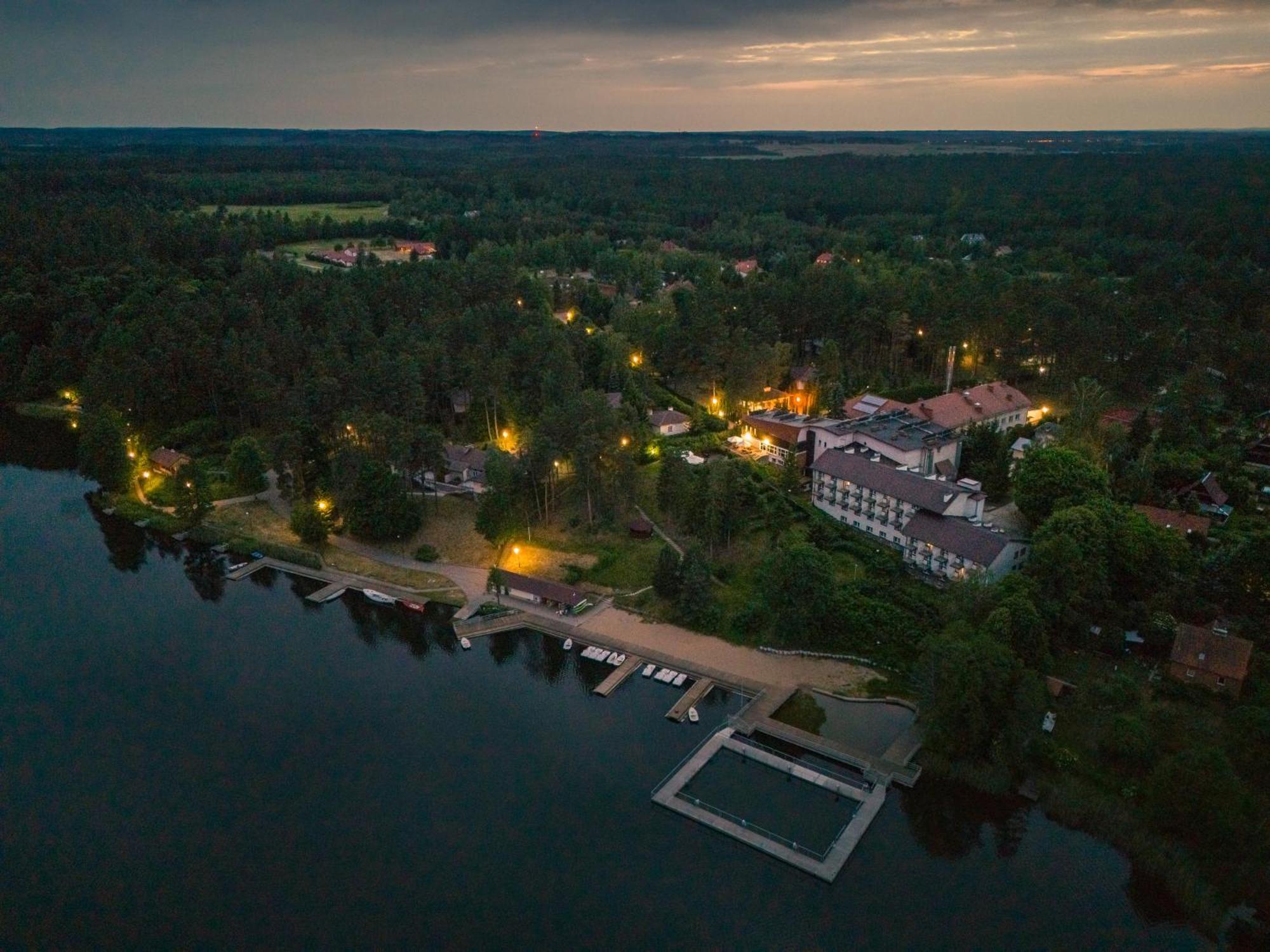 Отель Rewita Waplewo Maroz Экстерьер фото